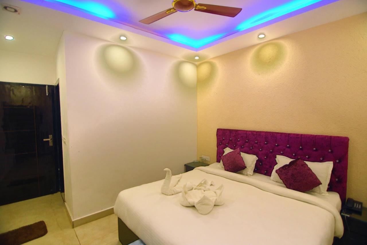 Hotel Gharonda Rishīkesh Esterno foto