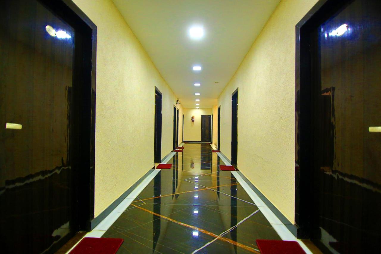 Hotel Gharonda Rishīkesh Esterno foto