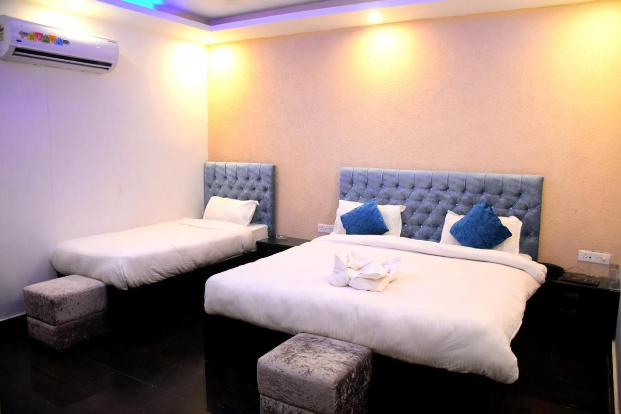 Hotel Gharonda Rishīkesh Esterno foto