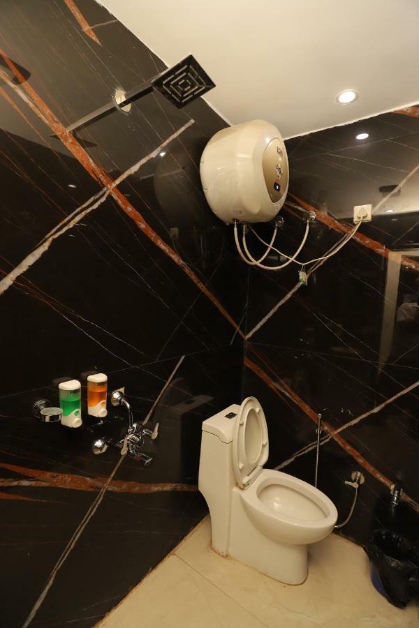 Hotel Gharonda Rishīkesh Esterno foto